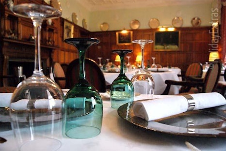 The Gatwick Stanhill Court 1881 restaurant has a traditional British feel
