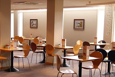 The Gatwick Travelodge boasts a casual and spacious restaurant