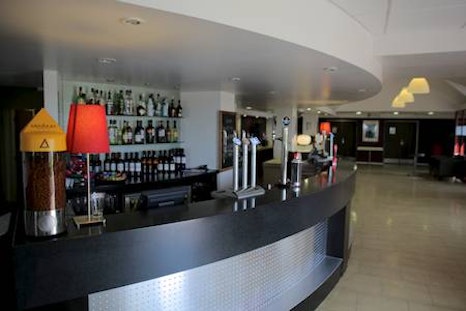 The bar at the Luton Ibis