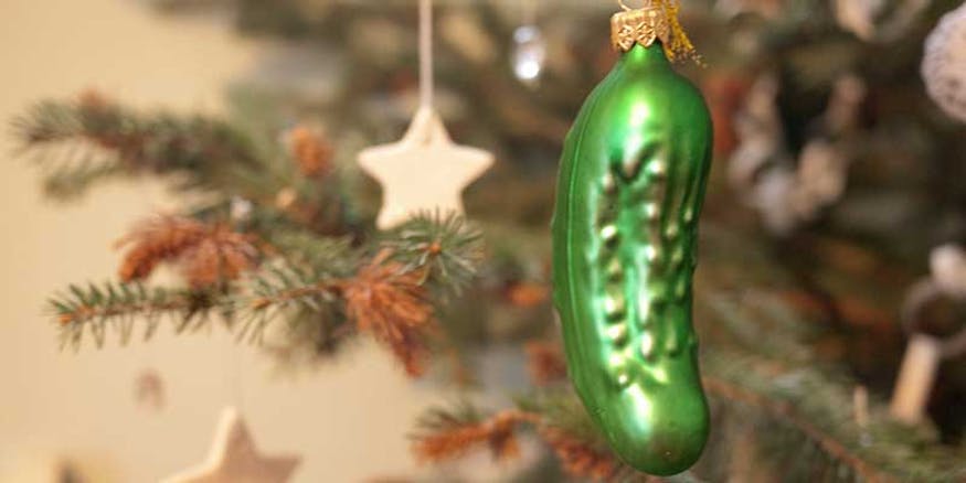 Unusual Christmas Tradtions | Pickle in the tree Germany