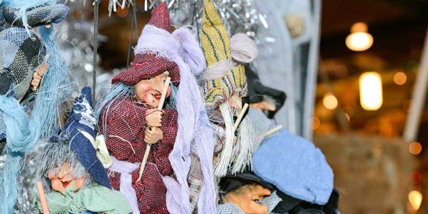 Unusual Christmas Tradtions | Belfana the Christmas Witch in Italy
