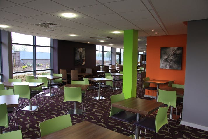 9 of Express by Holiday Inn Dunstable with breakfast and parking at Airparks