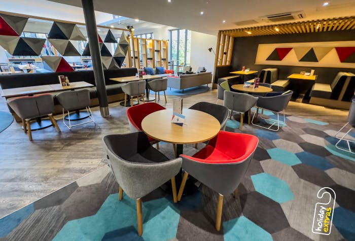 14 of Holiday Inn Express NEC with hotel parking & breakfast