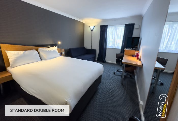6 of Holiday Inn Express NEC with hotel parking & breakfast
