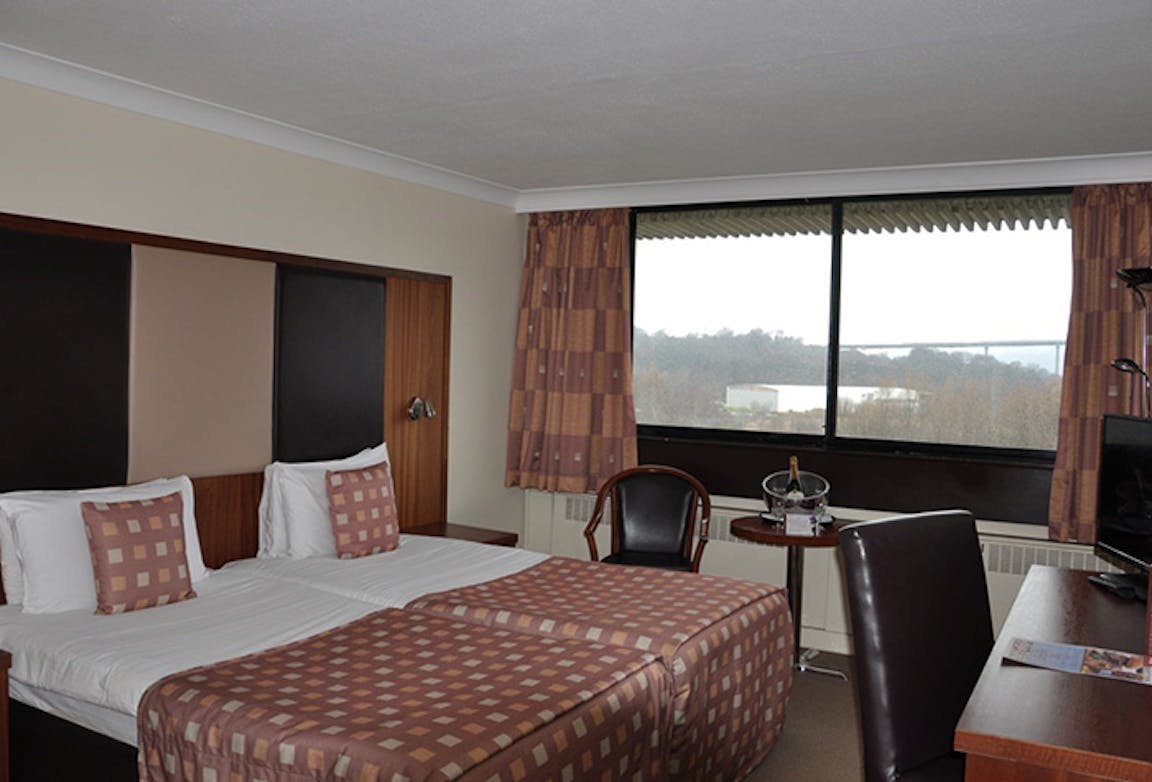 2 of Muthu Glasgow River Hotel & Spa with hotel parking