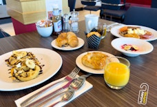 BHX Hilton Garden Inn Odyssey Bistro breakfast waffles