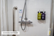 manchester holiday inn express accessible toiletries