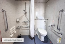 holiday inn express nec