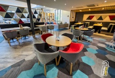 holiday inn express nec