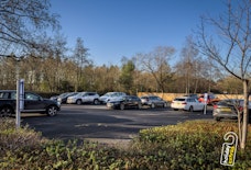 holiday inn express nec