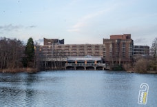 BHX Hilton Metropole exterior lake