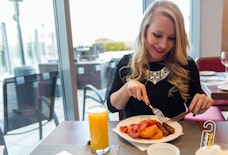 LTN London Luton Vale Hotel breakfast