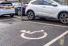 gatwick holiday inn accessible parking