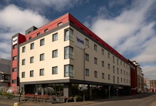 luton sparks by hilton exterior