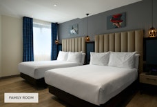 luton sparks by hilton family room