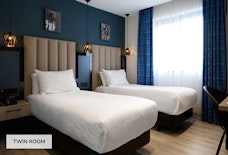 luton sparks by hilton standard twin room