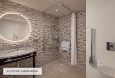 STN Hampton by Hilton