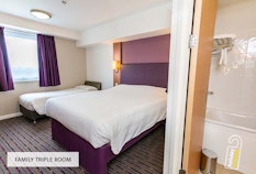 /imageLibrary/Images/5936 gatwick airport premier inn north family triple room