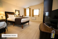 gatwick russ hill accessible room