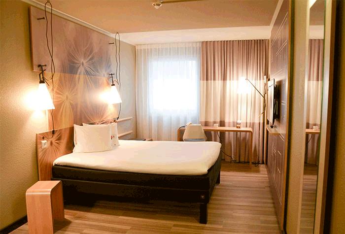 Hotelzimmer Ibis Frankfurt Airport