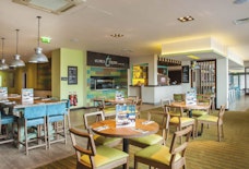 Premier Inn Luton Town Centre restaurant